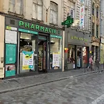 Royale Vieux 24h24h Access * Lille