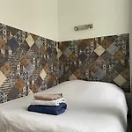 Royale Vieux 24h24h Access * Lille